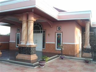 Hotel Syariah Aceh House Murni Sunggal エクステリア 写真